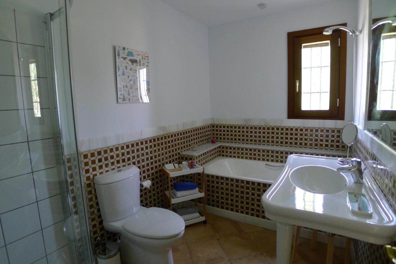 روندا Salvatierra Guest House المظهر الخارجي الصورة