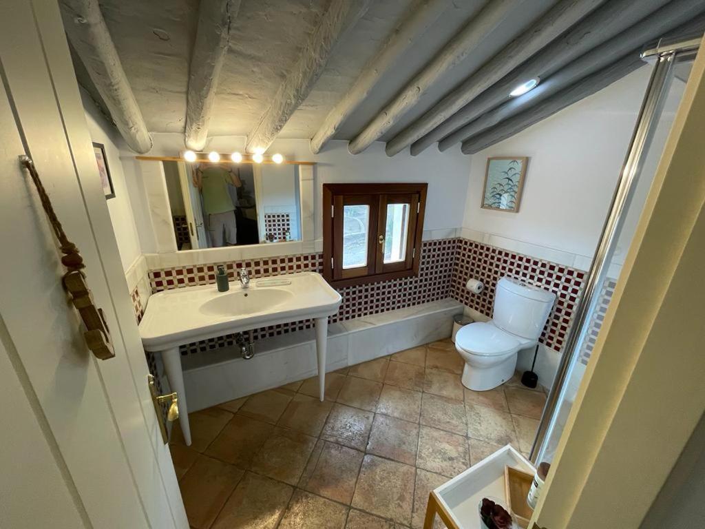 روندا Salvatierra Guest House المظهر الخارجي الصورة